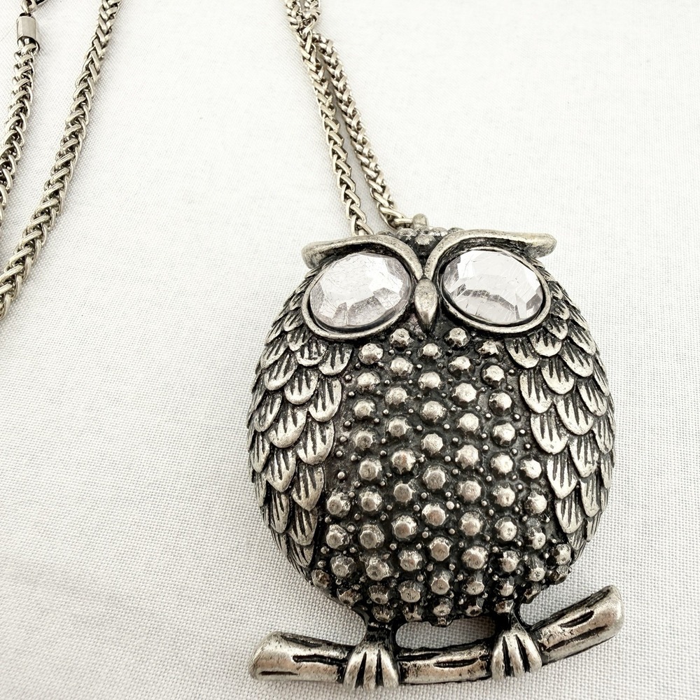 Vintage Owl Pendant Necklace Rhinestone Eyes Chunky Silver Tone Cast Metal 36"‎